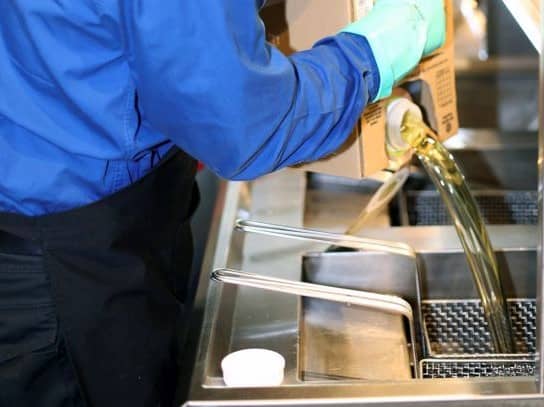 Filta’s mobile fryer and oil service is cushioning rising oil prices for the food service industry: commercial kitchens are operating more sustainably and are frying in a healthier way.